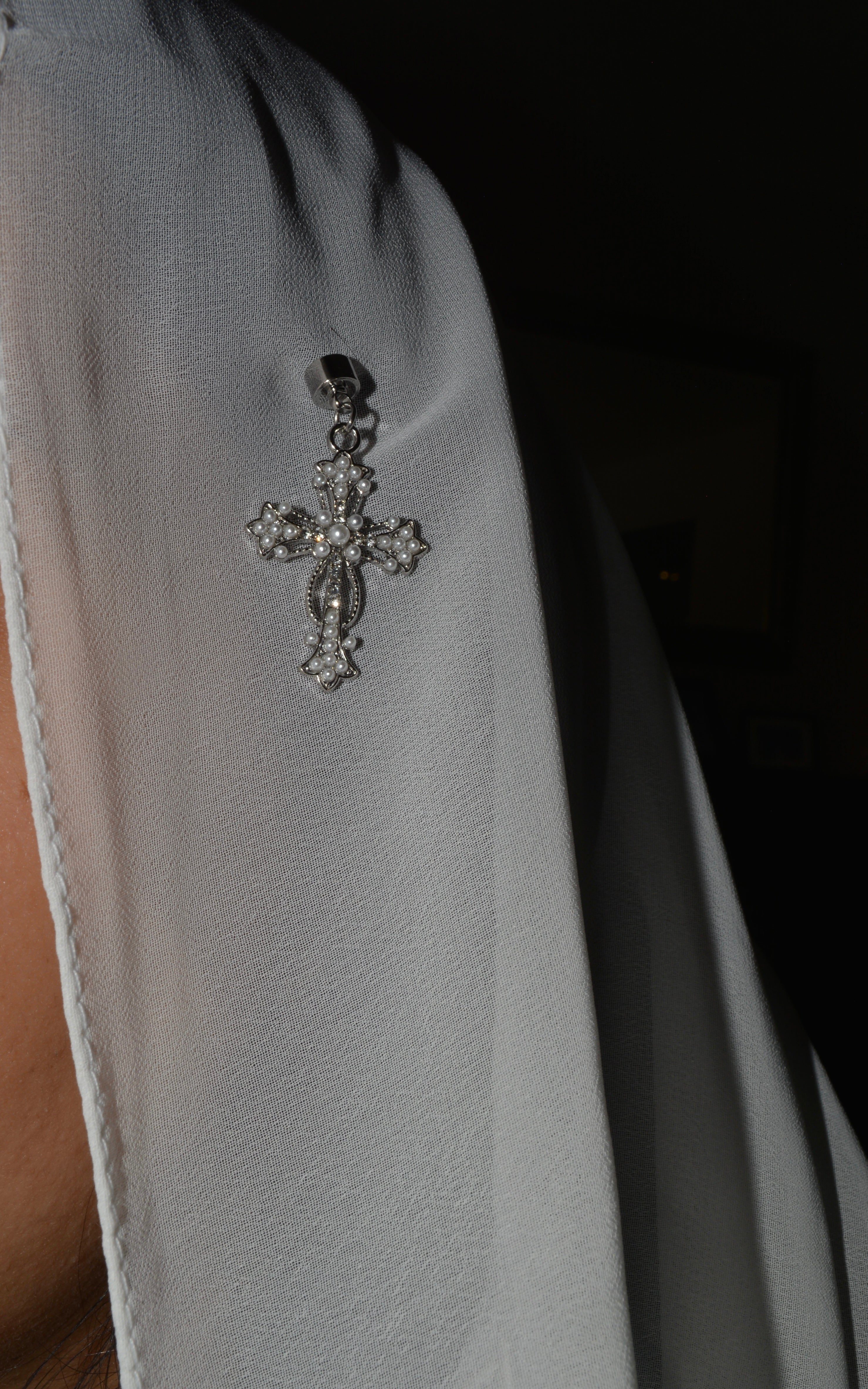 Sacred Cross Veil Magnet