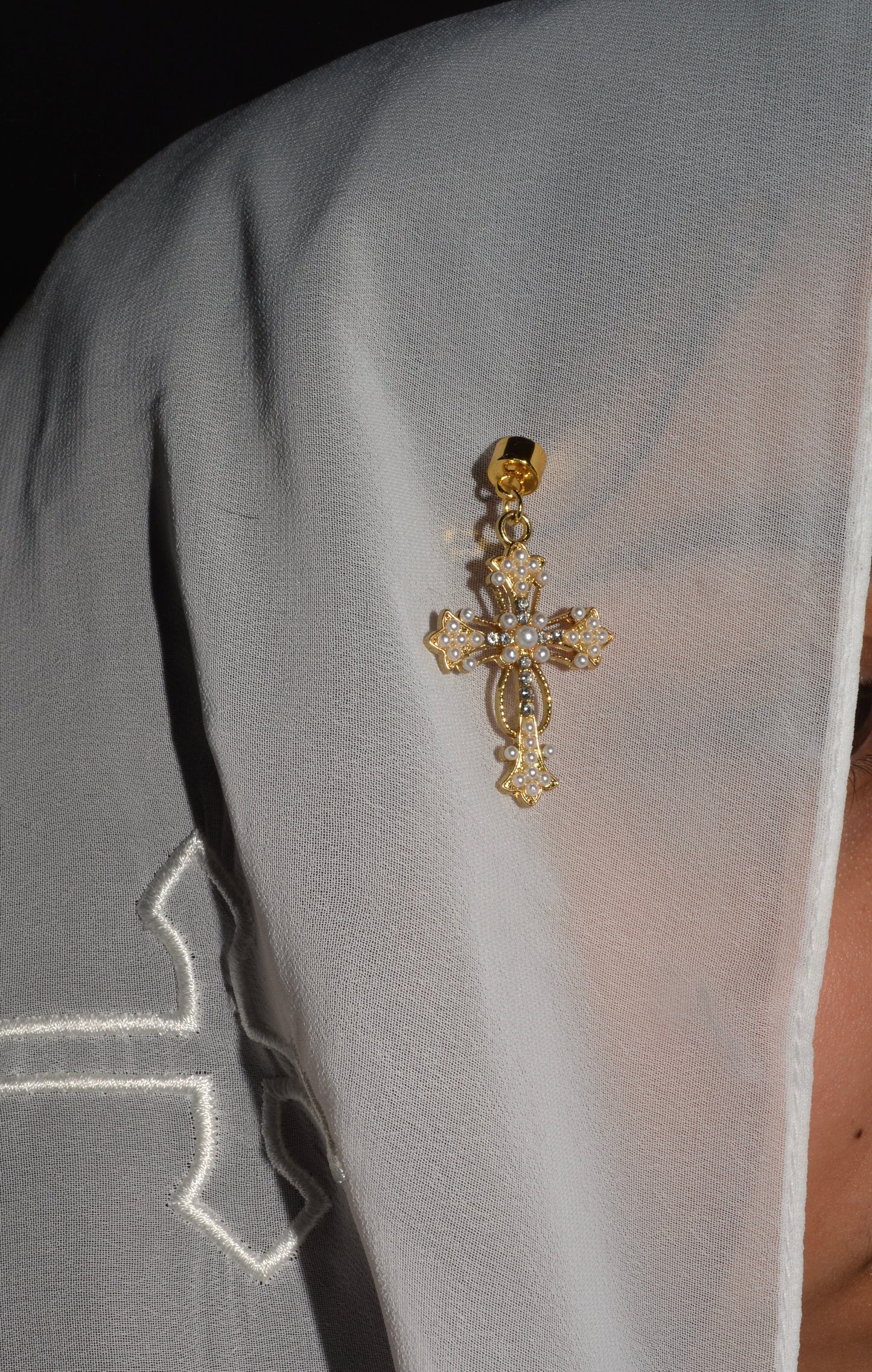 Sacred Cross Veil Magnet