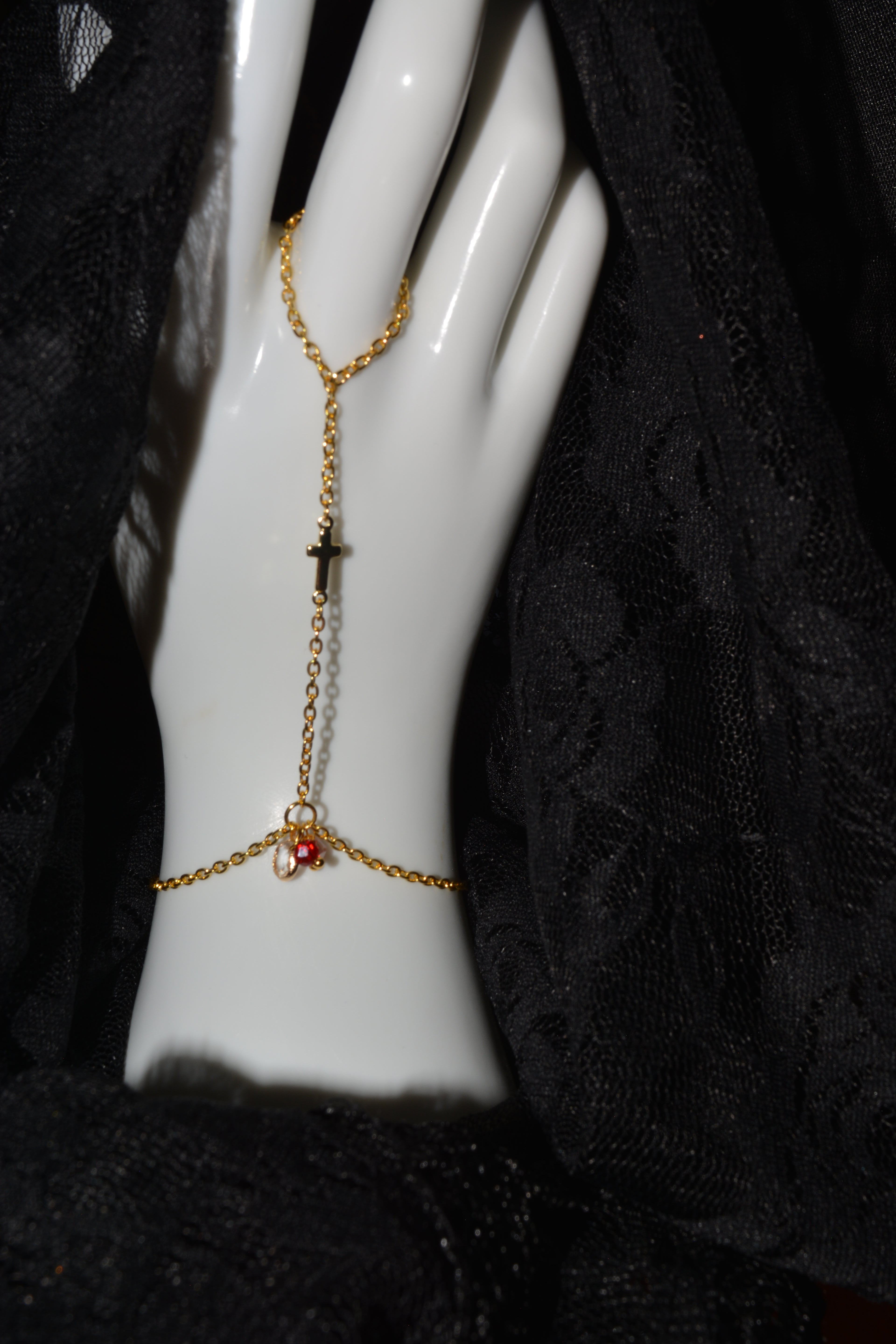 Hand of Faith Chain